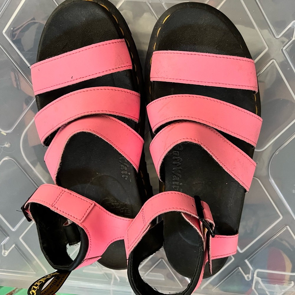 Pink Dr.martens - Picture 1 of 4